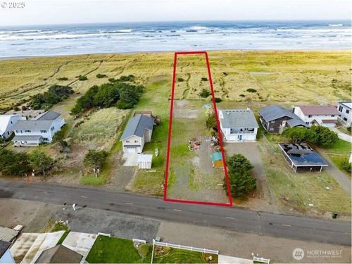 34213 G St, Ocean Park, WA, 98640-5880 | Card Image