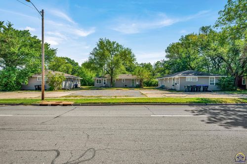 2104 Se California Ave, Topeka, KS, 66605-2269 | Card Image