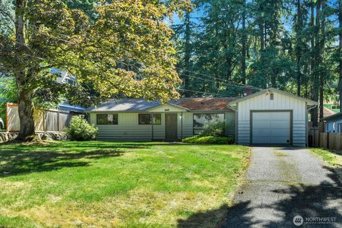 4030 139th Ave Se, Bellevue, WA, 98006-1438 | Card Image