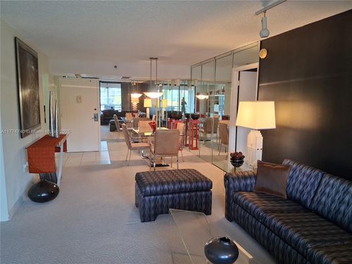 apt-308-1300 Saint Charles Pl, Pembroke Pines, FL, 33026-3301 | Card Image
