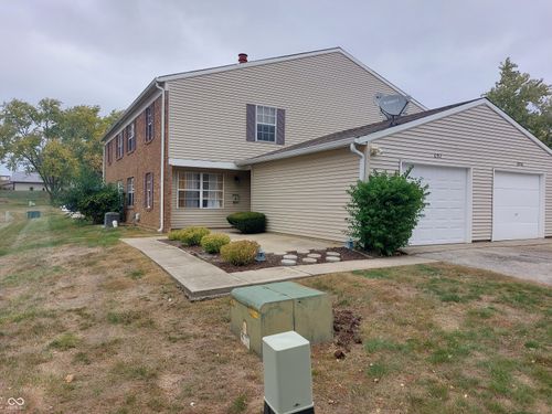 6912 Wildwood Ct, Indianapolis, IN, 46268-2454 | Card Image