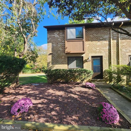 7047 Knighthood Ln, COLUMBIA, MD, 21045-4819 | Card Image