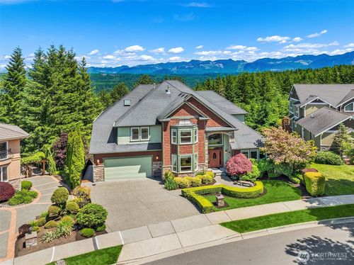 6230 Fairway Pl Se, Snoqualmie, WA, 98065-9373 | Card Image
