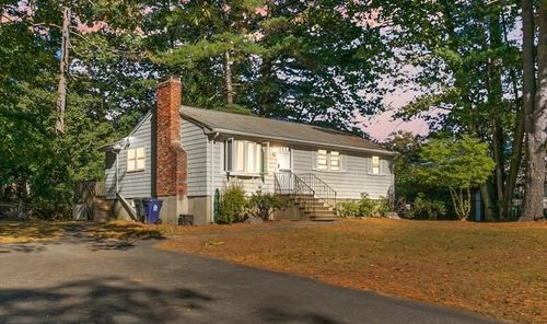 1 Evans Dr, Wilmington, MA, 01887-1517 | Card Image