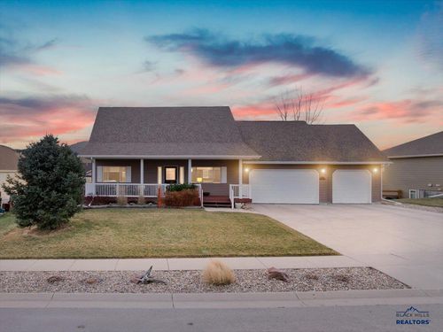 1835 Iron Horse Loop, Spearfish, SD, 57783-9804 | Card Image