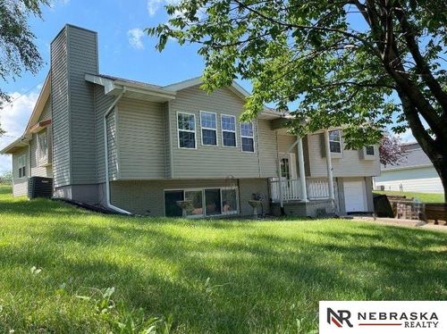 9500 Dawn Dr, Plattsmouth, NE, 68048-4284 | Card Image