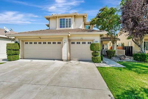 1586 Arrigotti Ln, Tracy, CA, 95377-5630 | Card Image