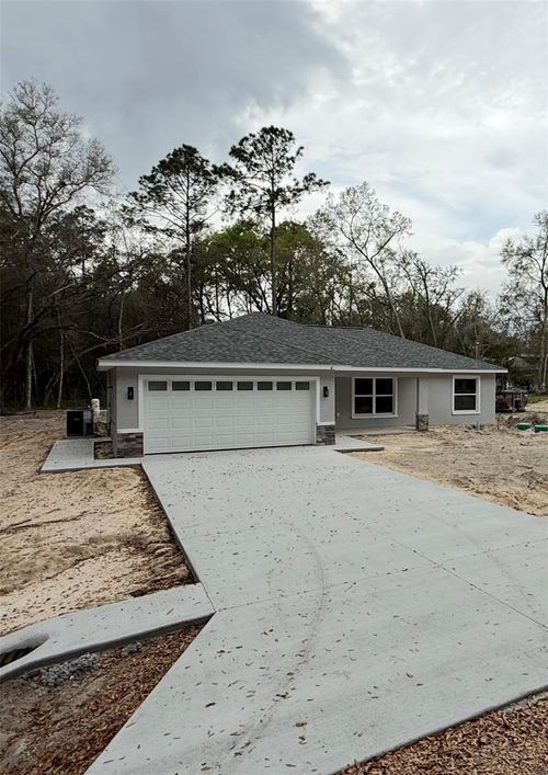 8 Bay Pass Terrace, Ocklawaha, FL, 32179 | Card Image