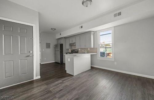 1r-168 Sherman Ave, Newark, NJ, 07114-1757 | Card Image