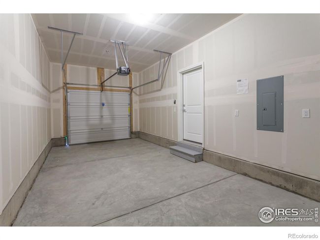 GARAGE | Image 31