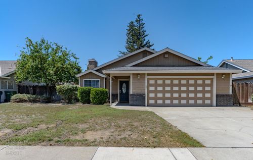2325 Oxford Ave, Turlock, CA, 95382-6616 | Card Image
