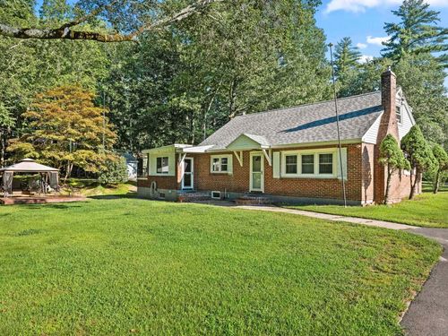 117 Pond Street, Newton, NH, 03858 | Card Image