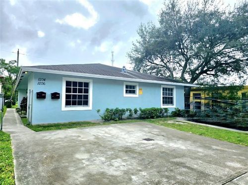 1204 Nw 3rd St, Fort Lauderdale, FL, 33311-8924 | Card Image