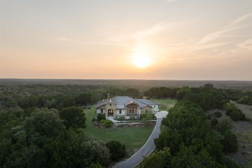 119 Creekside Trl, Spicewood, TX, 78669-8417 | Card Image