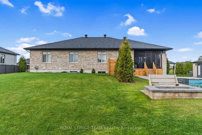 1615 Rangeland Avenue S, House other with 5 bedrooms, 3 bathrooms and 8 parking in Greely - Metcalfe - Osgoode - Vernon and Area ON | Image 44