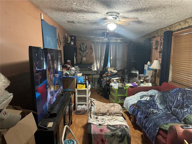 Living Room | Image 9