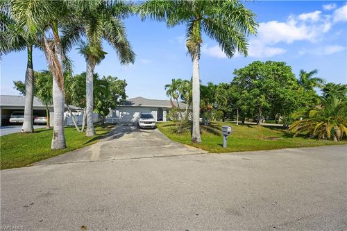 1721 21st Ter, CAPE CORAL, FL, 33990-4700 | Card Image
