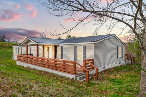 64 Becky Jane Rd, Frenchburg, KY, 40322-8487 | Card Image