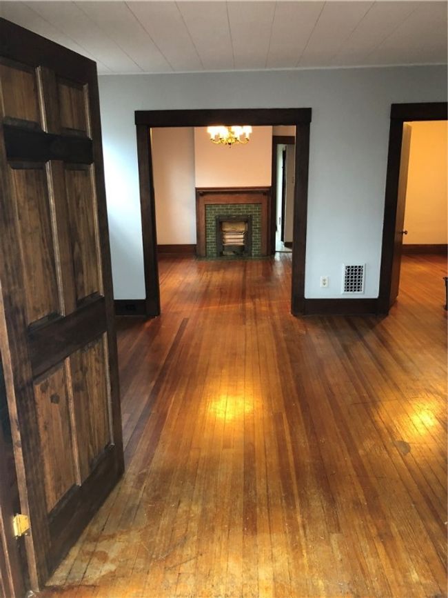 2 - 5127 Liberty Ave, Condo with 2 bedrooms, 1 bathrooms and 2 parking in Bloomfield PA | Image 14