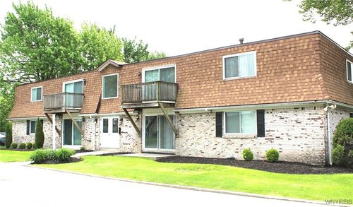 4369 Chestnut Ridge Rd, Amherst, NY, 14228-3230 | Card Image