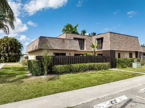 4102 Waterview Cir, Palm Springs, FL, 33461-6452 | Card Image