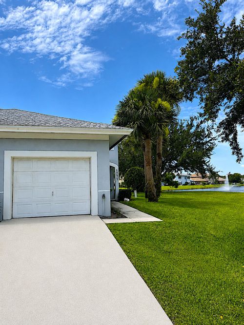 1771 Lakefront Blvd, Fort Pierce, FL, 34982-8005 | Card Image