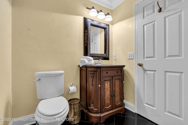 41 Durant Ave, Condo with 2 bedrooms, 3 bathrooms and null parking in Holmdel NJ | Image 19