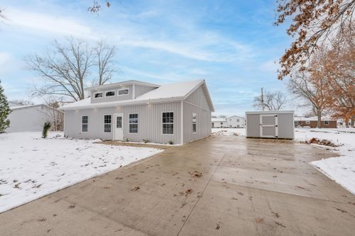 1041 Arney Rd, Sherwood, MI, 49089-9735 | Card Image