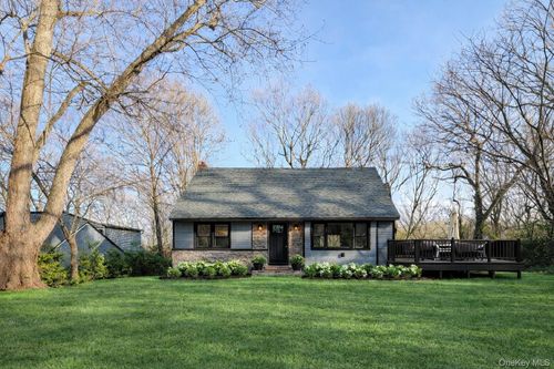 33 Tuscarora Dr, Centerport, NY, 11721-1532 | Card Image