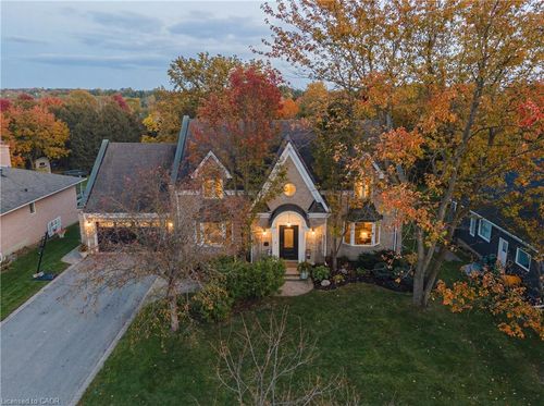 21 Granbridge Drive, West Montrose, ON, N0B2V0 | Card Image