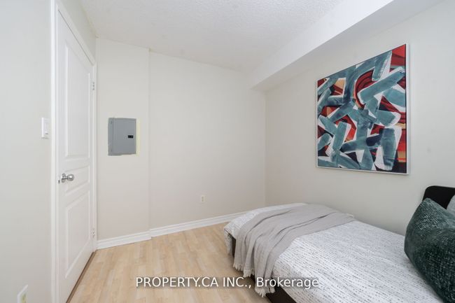 305 - 801 Bay St, Condo with 1 bedrooms, 2 bathrooms and 1 parking in Toronto ON | Image 21