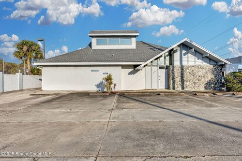 150 N Banana River Dr, MERRITT ISLAND, FL, 32952-2513 | Card Image