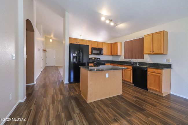 Kitchen | Image 8