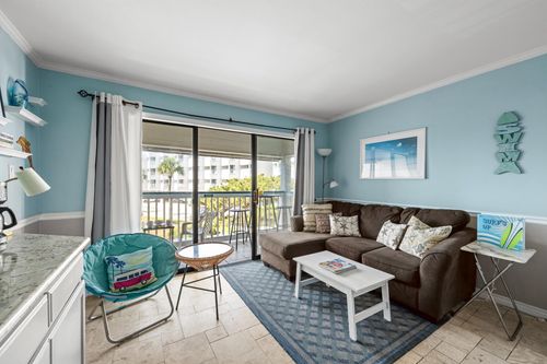 136-6102 Seawall Blvd, Galveston, TX, 77551-2031 | Card Image