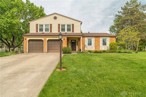 7013 Woodcroft Drive, Englewood, OH, 45322 | Card Image