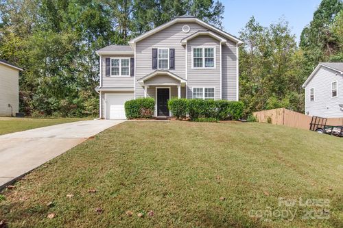 8148 Ottawa Ln, Charlotte, NC, 28227-4009 | Card Image