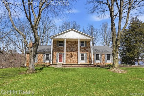 1412 North Ct, Brighton, MI, 48114-9638 | Card Image