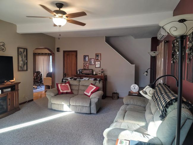 living room | Image 13