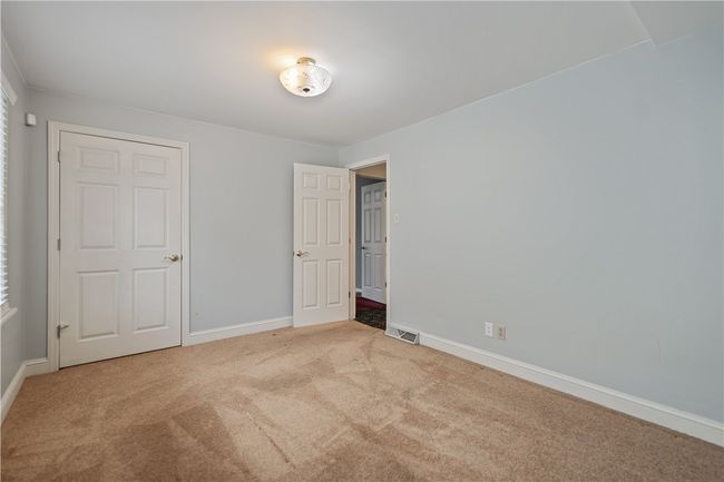 396 4 Th St, House other with 5 bedrooms, 3 bathrooms and 6 parking in Beaver PA | Image 34