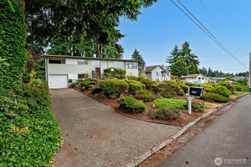143 S 297th Pl, Federal Way, WA, 98003-3629 | Card Image