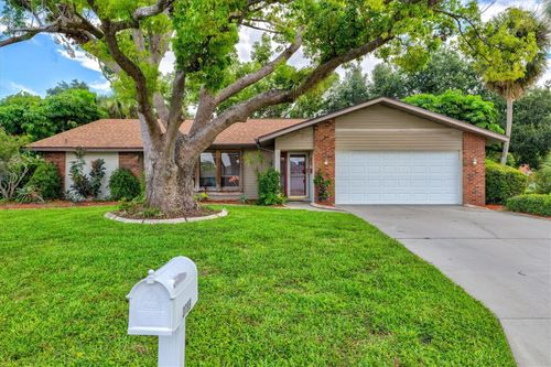 3799 Aster Dr, SARASOTA, FL, 34233-2108 | Card Image