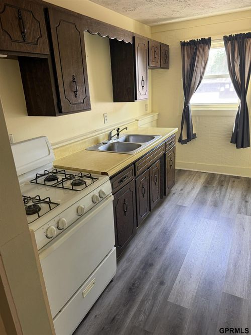 2-2243 Franklin St, Bellevue, NE, 68005-5297 | Card Image