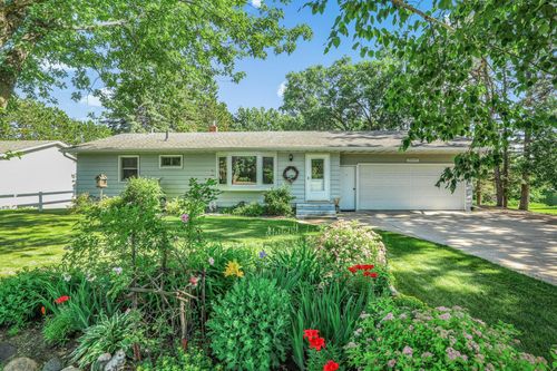 33068 County Road 2, Saint Joseph, MN, 56374-9752 | Card Image