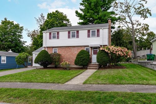 26 Robinson Rd, Medford, MA, 02155-1519 | Card Image