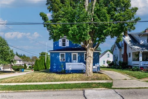 203 Hager St, Hubbard, OH, 44425-2031 | Card Image