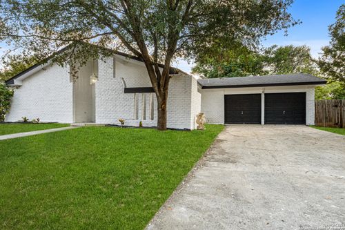 5914 Forest Mill St, San Antonio, TX, 78240-3349 | Card Image