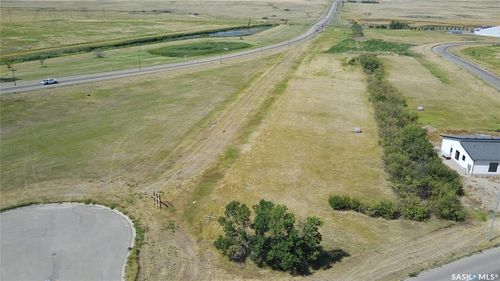 814 Oasis Dr, Swift Current, SK, S9H5V6 | Card Image