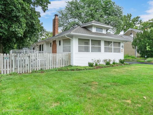 219 W Oak Ave, Wheaton, IL, 60187-3565 | Card Image
