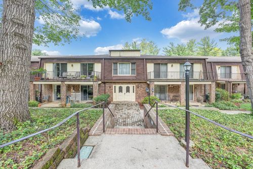 a14-3400 Kim Ct, Roanoke, VA, 24018 | Card Image