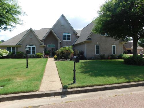9403 Barkley Manor Cv, Collierville, TN, 38017 | Card Image
